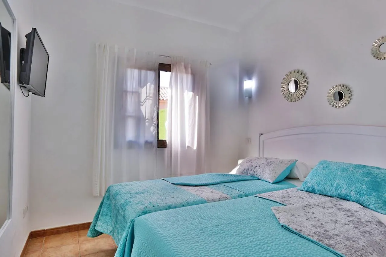 Holiday home Playa del Inglés Bungalow: Shared Pool & Beach Proximity Spain