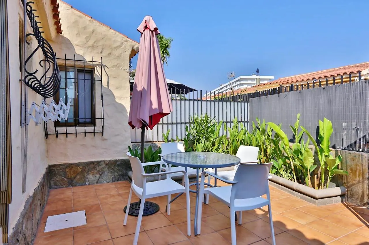 One Bedroom Bungalow With Shared Pool Furnished Terrace And Wifi At Playa Del Ingles Maspalomas 1 Km Away From The Beach Playa del Inglés